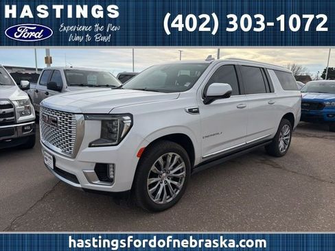 Used 2022 GMC Yukon XL Denali image 1