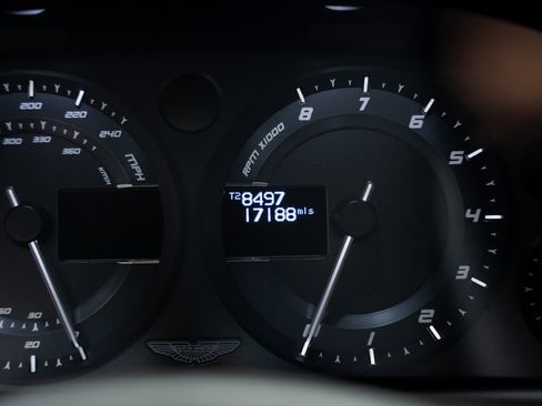 Used 2016 Aston Martin DB9 GT image 46