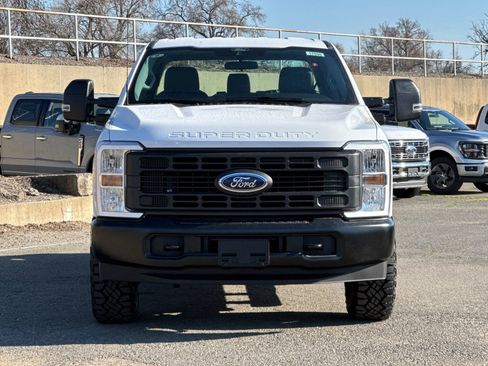 New 2026 Ford F250 XL w/ XL Off-Road Package image 8
