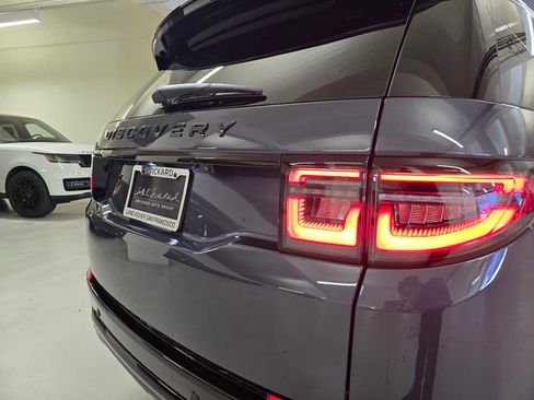 New 2025 Land Rover Discovery Sport Dynamic SE image 15