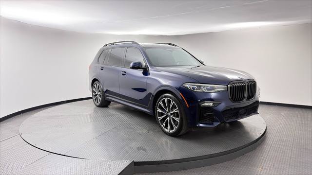 Used 2022 BMW X7 M50i w/ Dynamic Handling Package AWD/4WD image 11