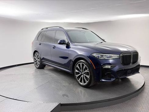 Used 2022 BMW X7 M50i w/ Dynamic Handling Package AWD/4WD image 11