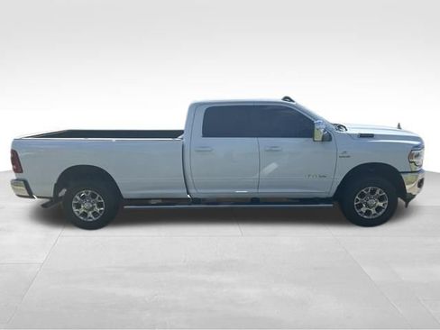 Used 2024 RAM 3500 Laramie AWD/4WD image 2