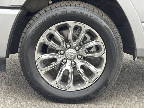Used 2025 RAM 1500 Big Horn AWD/4WD image 42