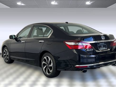 Used 2017 Honda Accord EX-L image 3