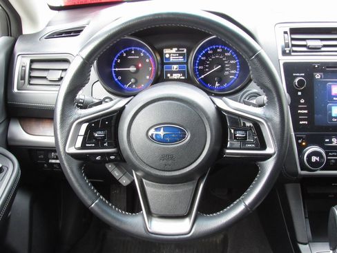 Used 2018 Subaru Outback 2.5i Limited w/ Popular Package #2 image 23