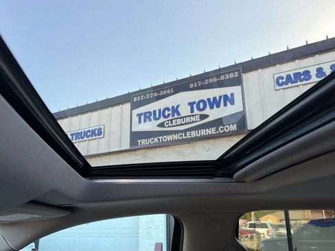 Used 2019 GMC Sierra 1500 Denali w/ Denali Ultimate Package AWD/4WD image 17