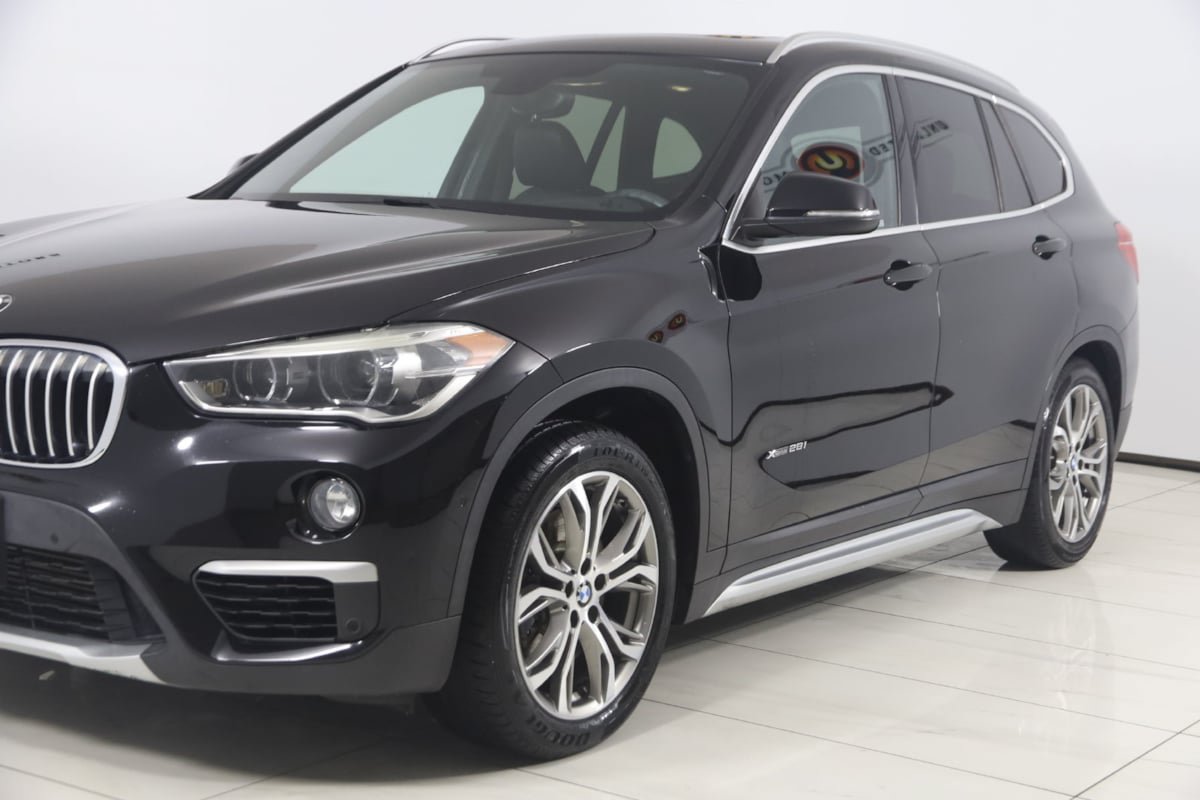 Used 2017 BMW X1 xDrive28i AWD/4WD image 39