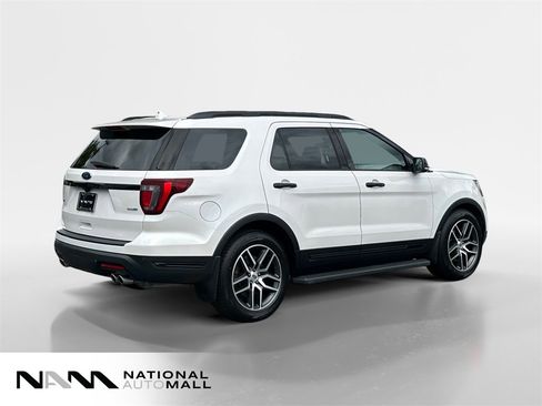Used 2018 Ford Explorer Sport image 5