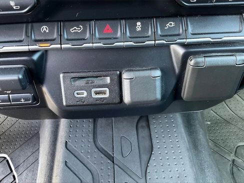 Used 2019 Chevrolet Silverado 1500 LT w/ All-Star Edition image 32