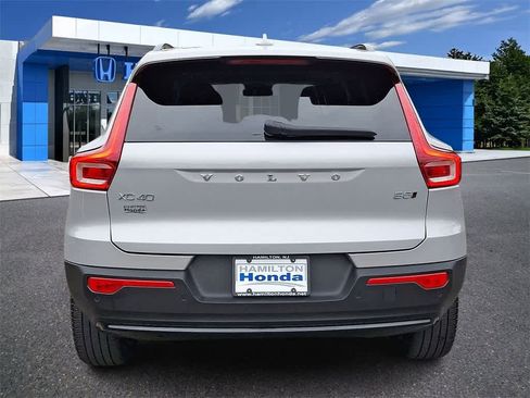 Used 2023 Volvo XC40 B5 Ultimate w/ Protection Package Premier image 20