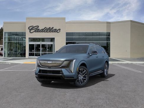 New 2025 Cadillac Escalade IQ Sport 2 w/ LPO, ONYX Package image 8