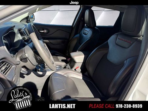 Certified 2022 Jeep Cherokee Trailhawk w/ Sun, Sound & Nav Group image 7