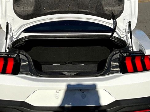 Used 2024 Ford Mustang GT Premium image 22