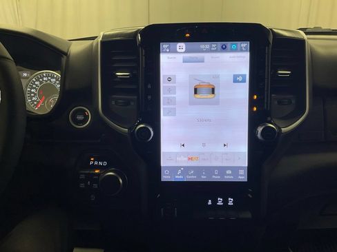 Used 2025 RAM 1500 Big Horn AWD/4WD image 29