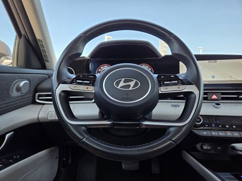 Used 2024 Hyundai Elantra Limited FWD image 46