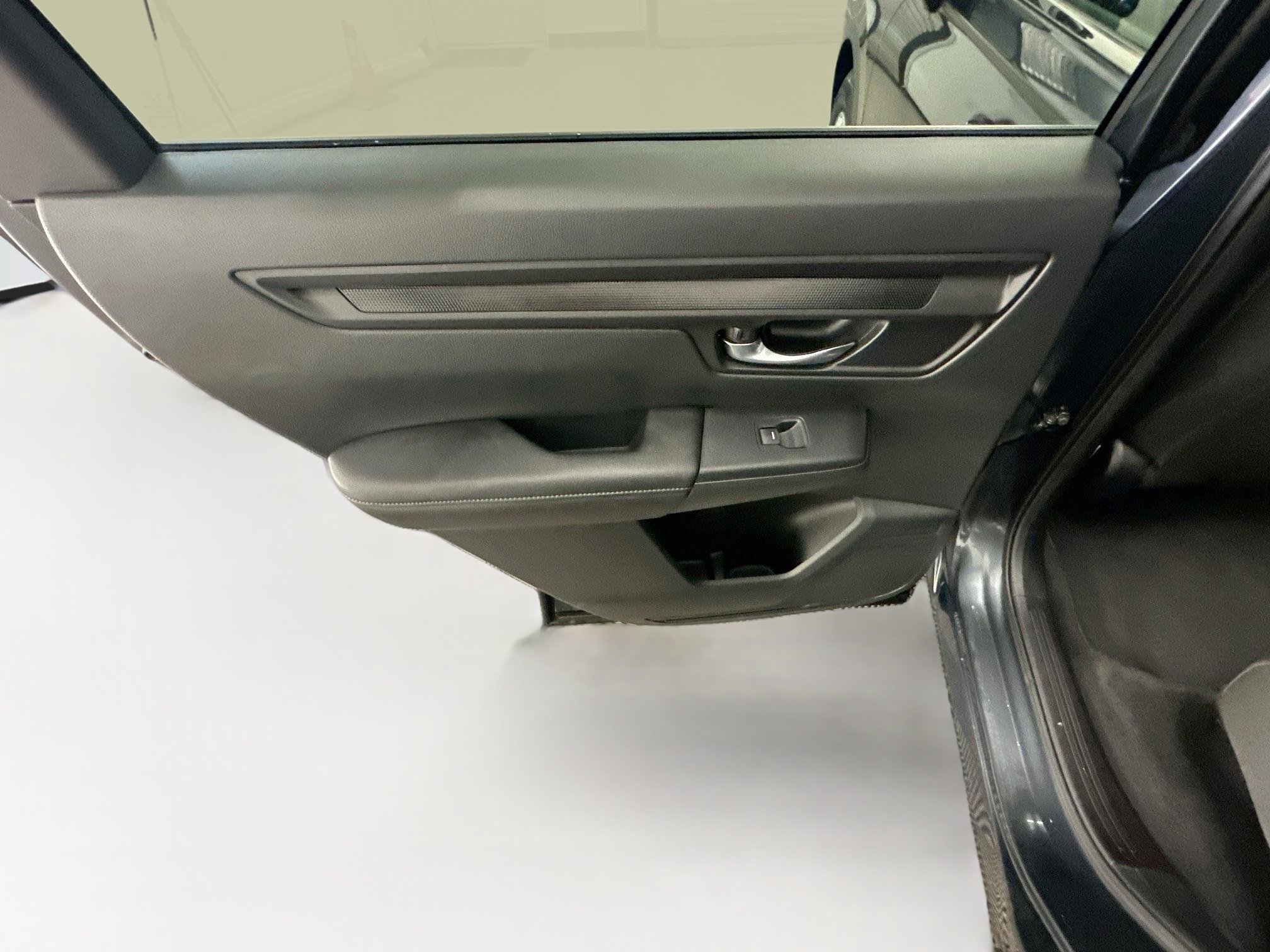 Used 2025 Honda CR-V LX image 26