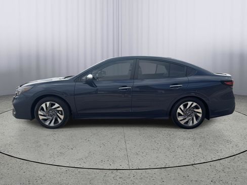 Used 2025 Subaru Legacy Touring XT AWD/4WD image 2