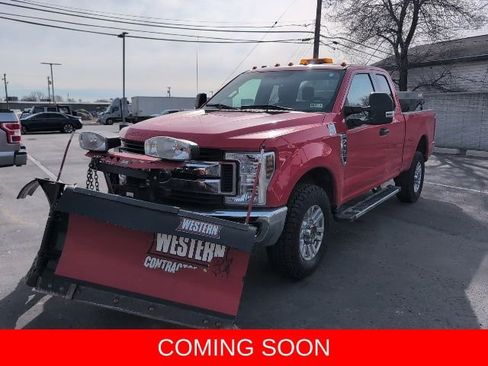 Used 2018 Ford F250 XLT w/ XLT Value Package image 2