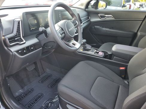 Certified 2025 Kia Sportage LX image 19