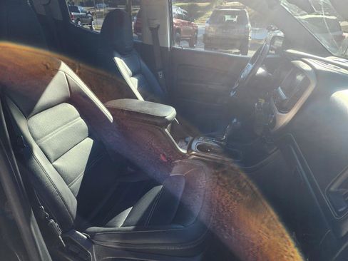 Used 2017 GMC Canyon Denali image 14