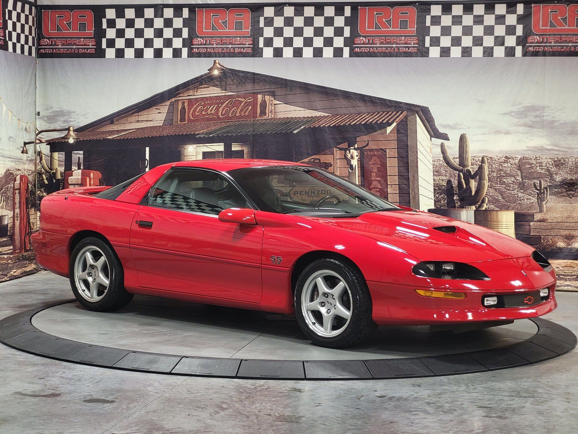 Used 1996 Chevrolet Camaro Z28 RWD image 1