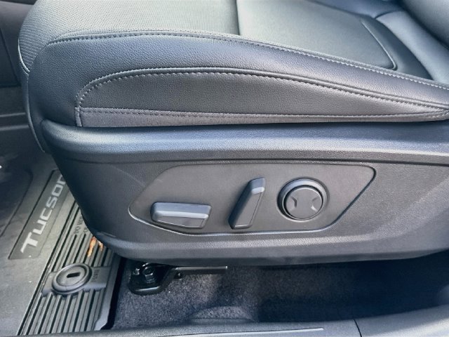 New 2026 Hyundai Tucson SEL Plus FWD image 19