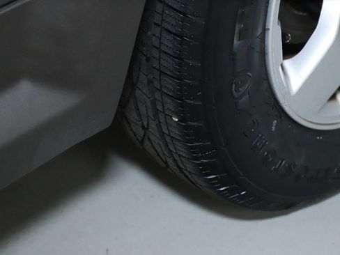 Used 2005 Honda Element EX image 38