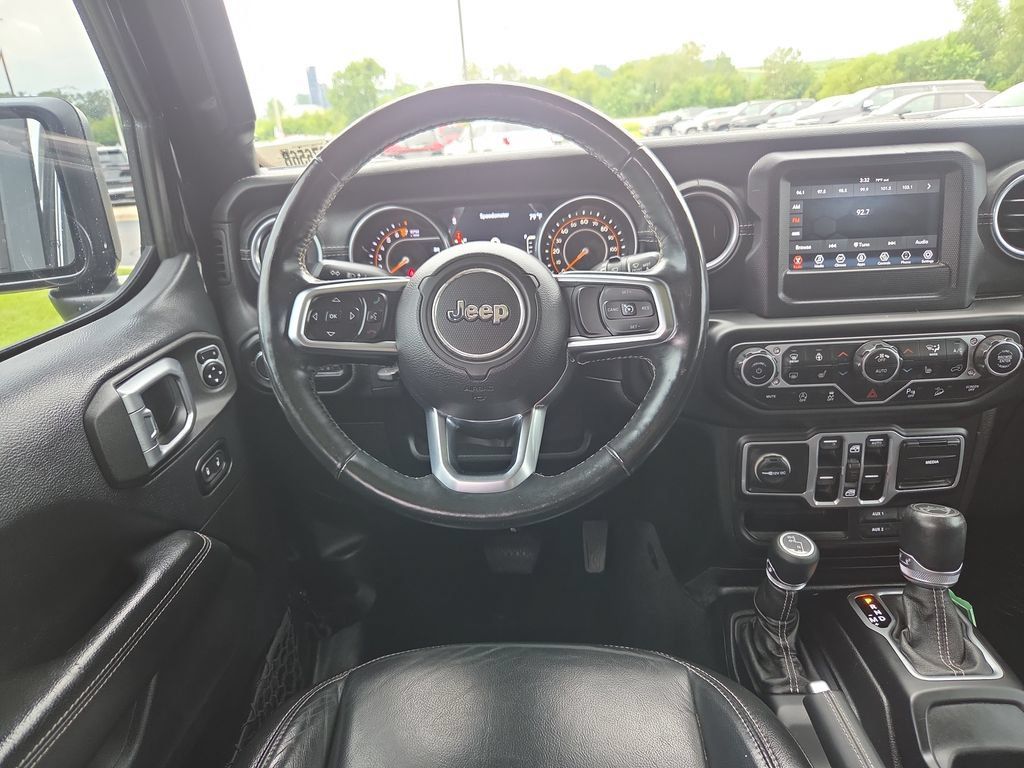 Used 2018 Jeep Wrangler Unlimited Sahara w/ Cold Weather Group AWD/4WD image 12