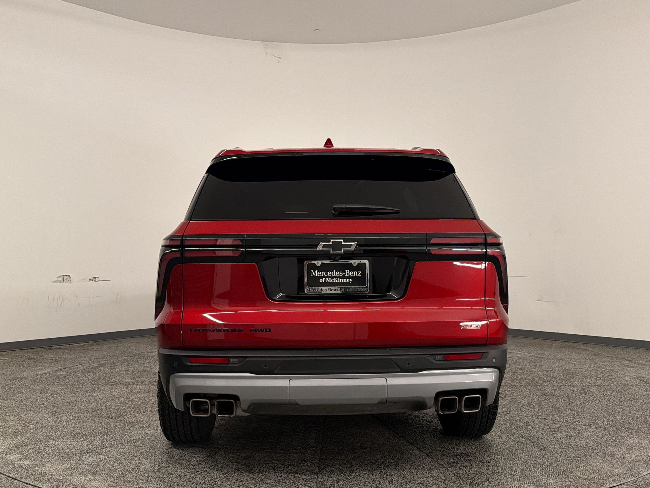 Used 2024 Chevrolet Traverse Z71 w/ LPO, Floor Liner Package AWD/4WD image 10