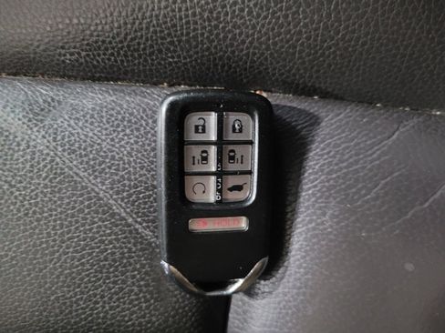 Used 2018 Honda Odyssey EX-L image 32