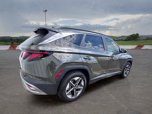 Used 2025 Hyundai Tucson SEL FWD image 3