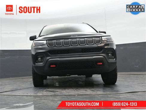 Used 2022 Jeep Compass Trailhawk w/ Trailhawk Convenience Group image 40