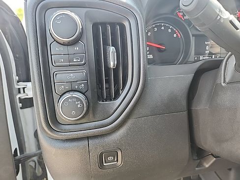 Certified 2022 Chevrolet Silverado 1500 Custom AWD/4WD image 14