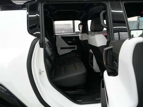 Used 2024 GMC Hummer EV 2X AWD/4WD image 32
