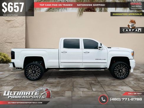 Used 2019 GMC Sierra 2500 Denali w/ Duramax Plus Package AWD/4WD image 9