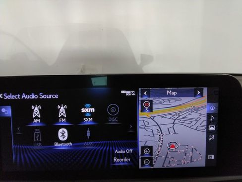 Used 2022 Lexus ES 350 w/ Premium Package image 24