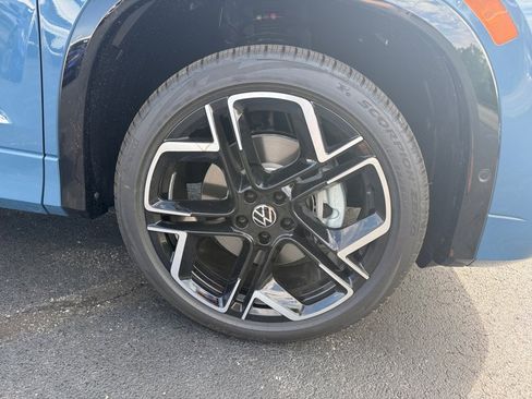 New 2026 Volkswagen Tiguan SEL R-Line AWD/4WD image 25