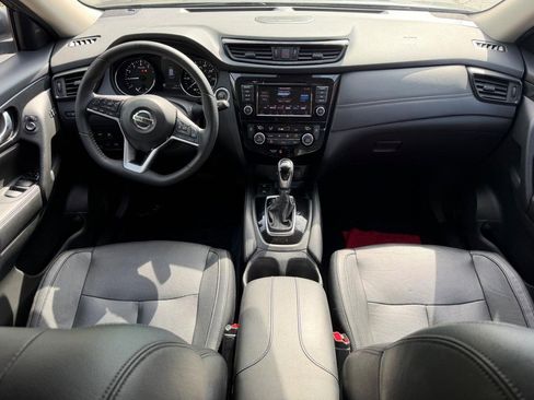 Used 2020 Nissan Rogue SL AWD/4WD image 11
