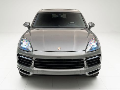 Used 2020 Porsche Cayenne image 6