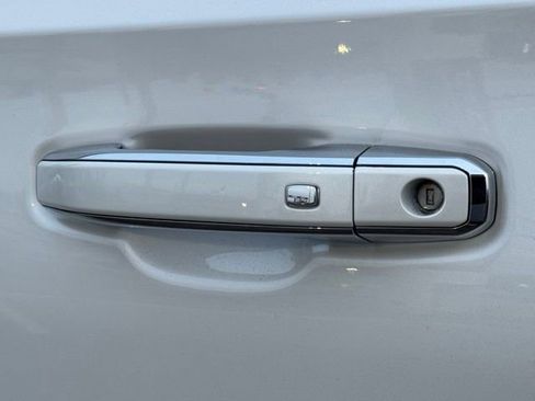 Used 2024 GMC Yukon XL Denali w/ Max Trailering Package image 15