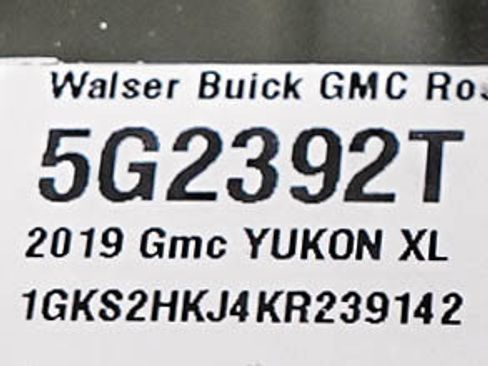 Used 2019 GMC Yukon XL Denali w/ Denali Ultimate Package AWD/4WD image 36