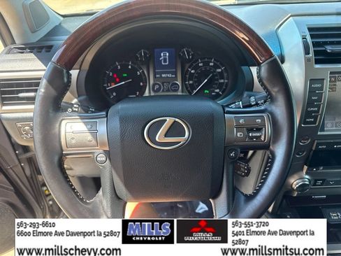 Used 2016 Lexus GX 460 w/ Premium Package AWD/4WD image 13