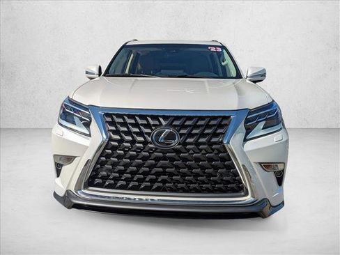 Used 2023 Lexus GX 460 Premium w/ Accessory Package image 2