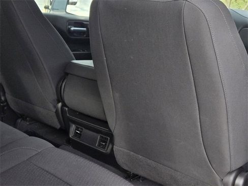 Used 2021 Chevrolet Silverado 1500 Custom image 26