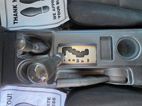 Used 2007 Toyota FJ Cruiser 4WD w/ Convenience Pkg image 20