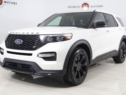 Used 2022 Ford Explorer ST w/ Equipment Group 401A image 5