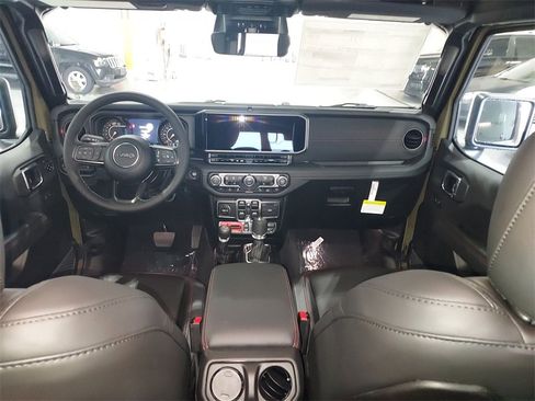 New 2025 Jeep Wrangler Unlimited Rubicon image 10