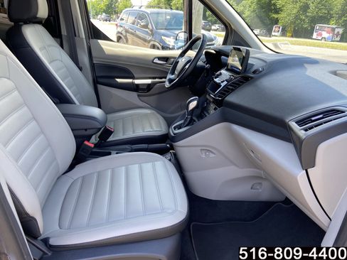Used 2022 Ford Transit Connect Titanium FWD image 25