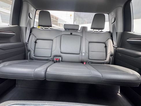 Used 2023 GMC Sierra 1500 SLT w/ SLT Premium Package AWD/4WD image 22
